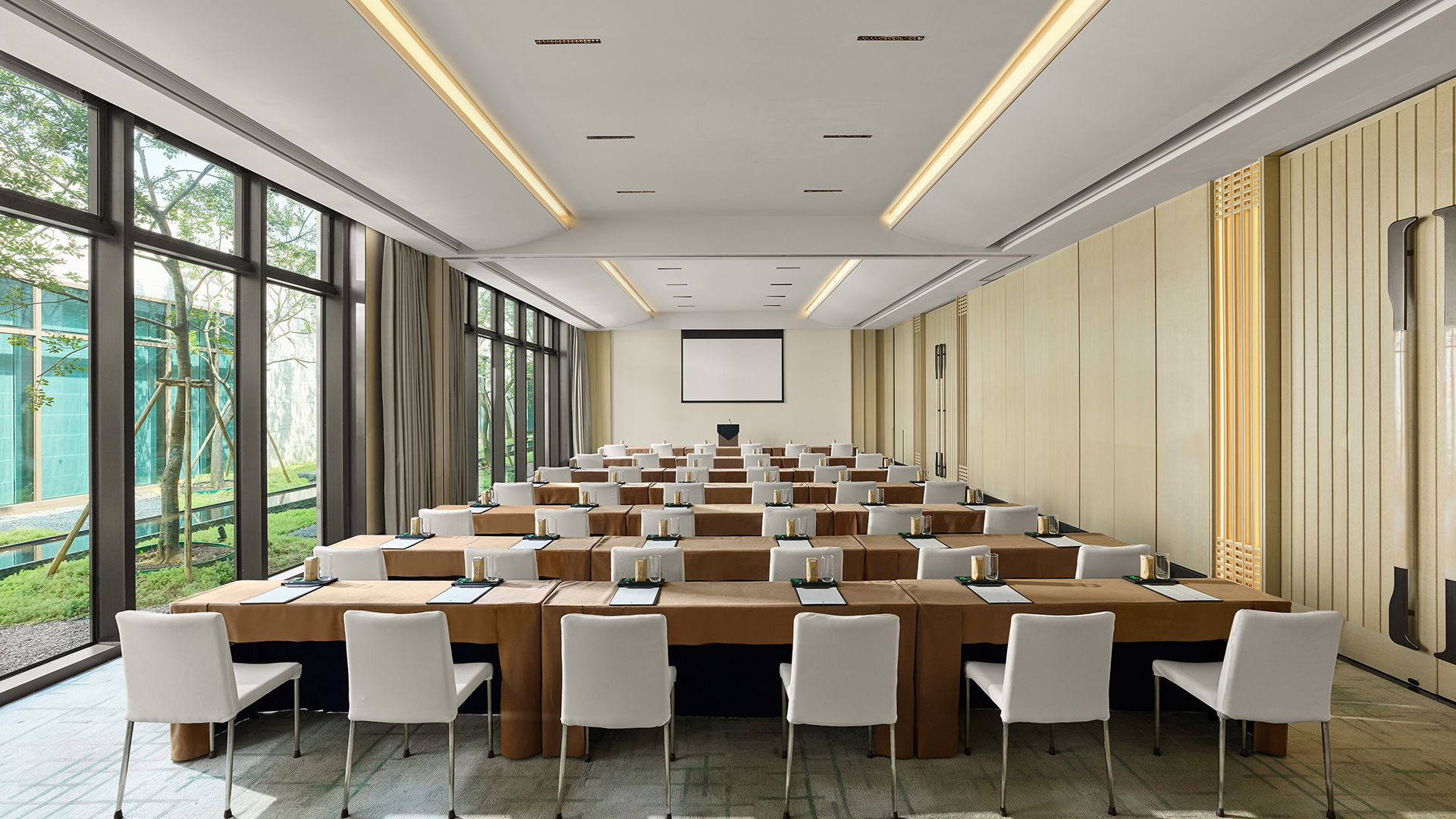 Meeting Room(Classroom)